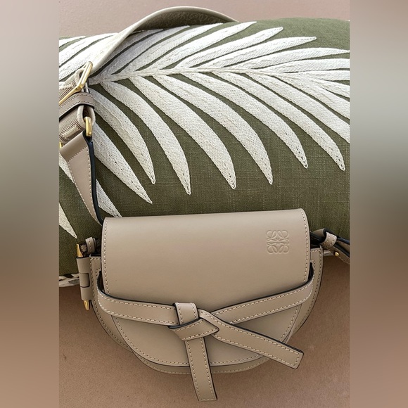 AUTHENTIC PRE-LOVED LOEWE MINI GATE DUAL BAG - Picture 6 of 12